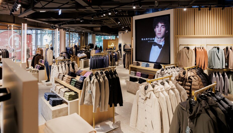 AE_Case Study_LED wall sartoriani-02.jpg