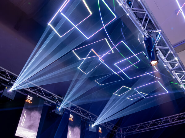 AE_Articolo-Special FX per eventi corporate-16.jpg