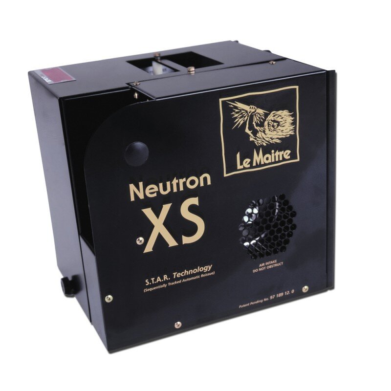 Le Maitre NEUTRON XS HAZER 230 V  2999